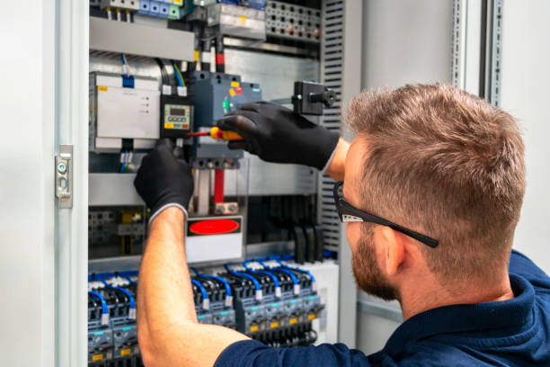 Best Licensed Electrician  in Altamont, IL