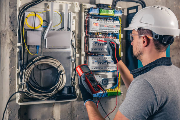 Best Circuit Breaker Repair  in Altamont, IL