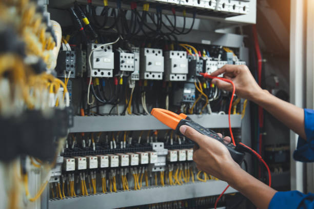Best Electrical Contractors for Businesses  in Altamont, IL